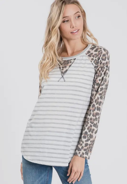Lovely Melody Striped & Leopard Raglan Top Size 2X