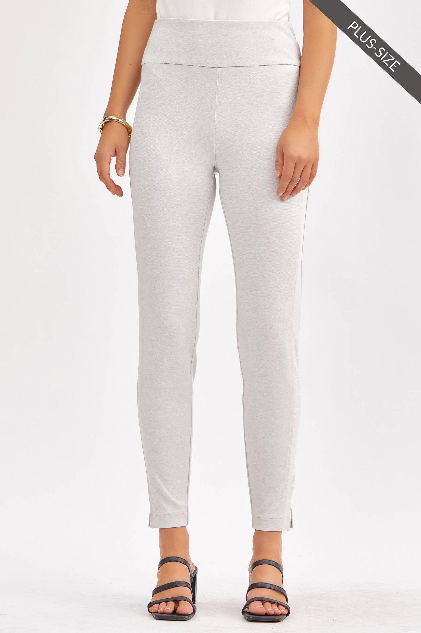 PLUS SIZE Magic High Waisted 28" Skinny Pants Size 1X