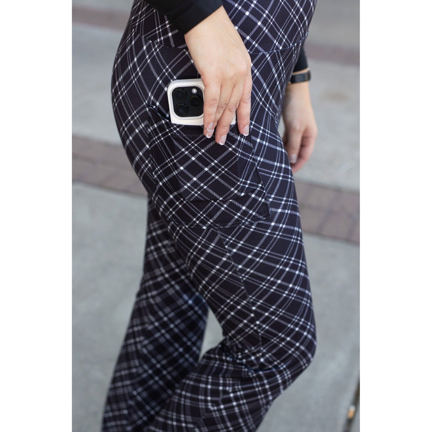 *Ready to Ship | The Jennifer 30" Plaid Bootcut Leggings