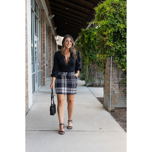 Ready to Ship  | The Amelia - Black And White Plaid Jogger Skirt