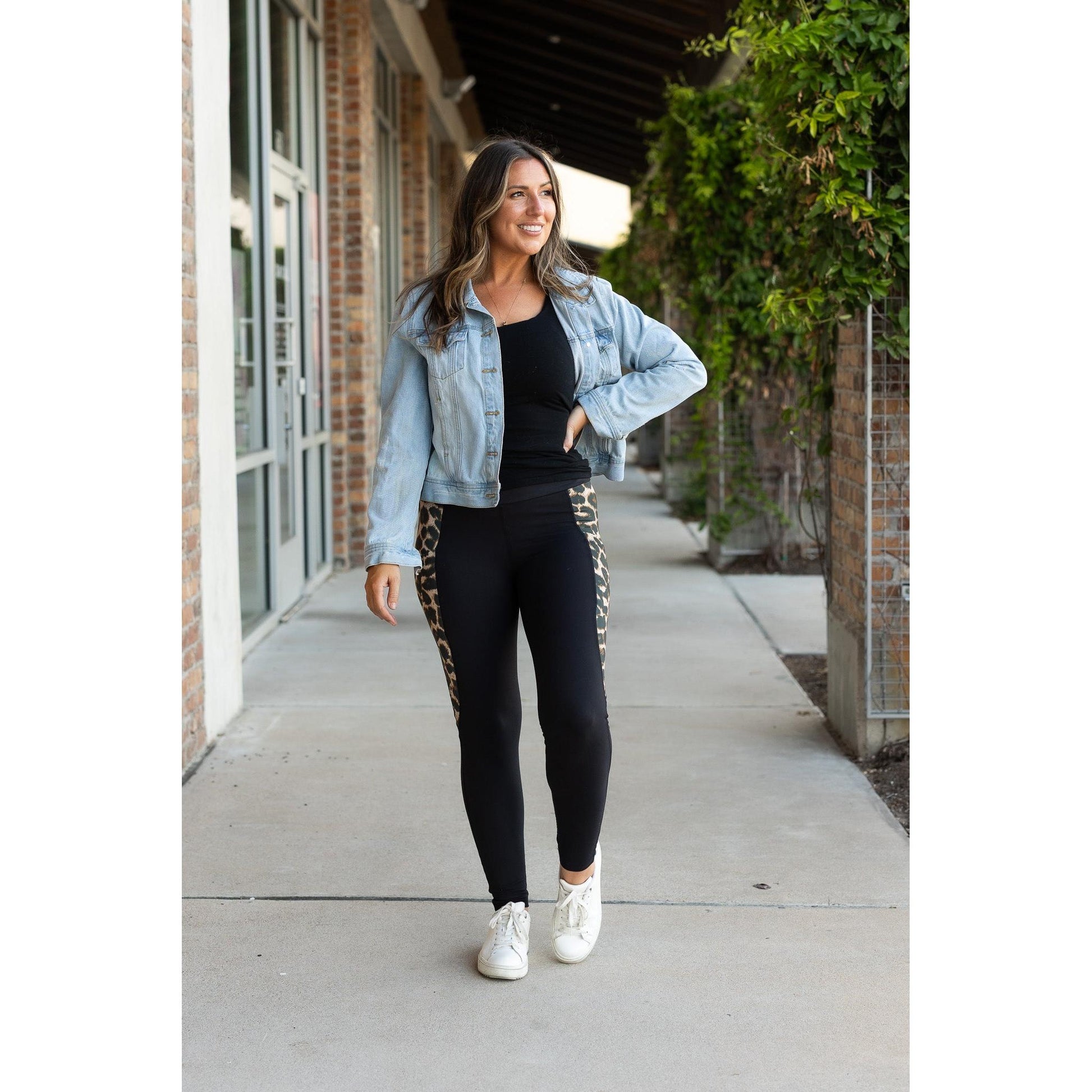 Stylish leopard print panel leggings for everyday wear