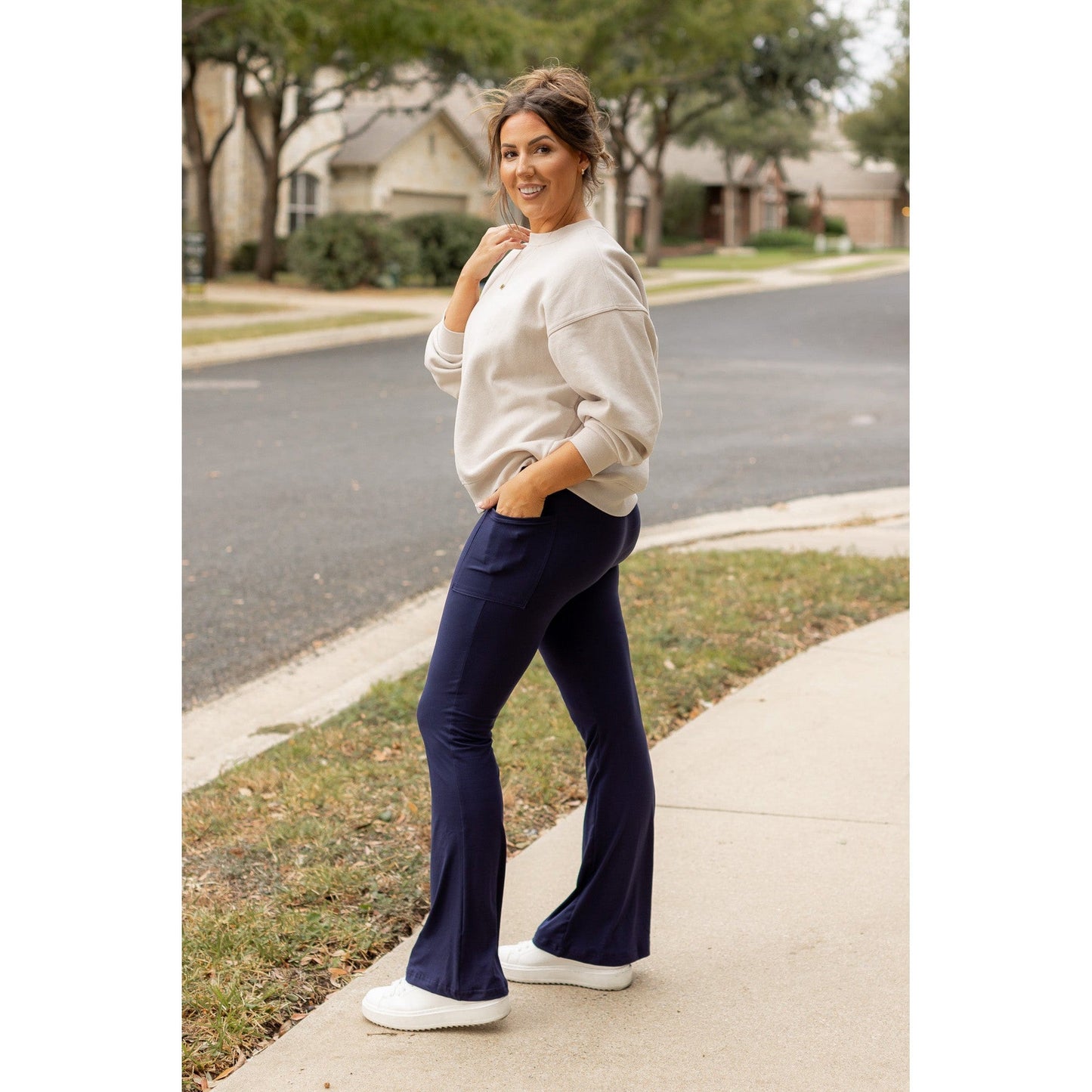 Ready to Ship  | The Mila - 30"  NAVY Bootcut Leggings with Pockets Round 3