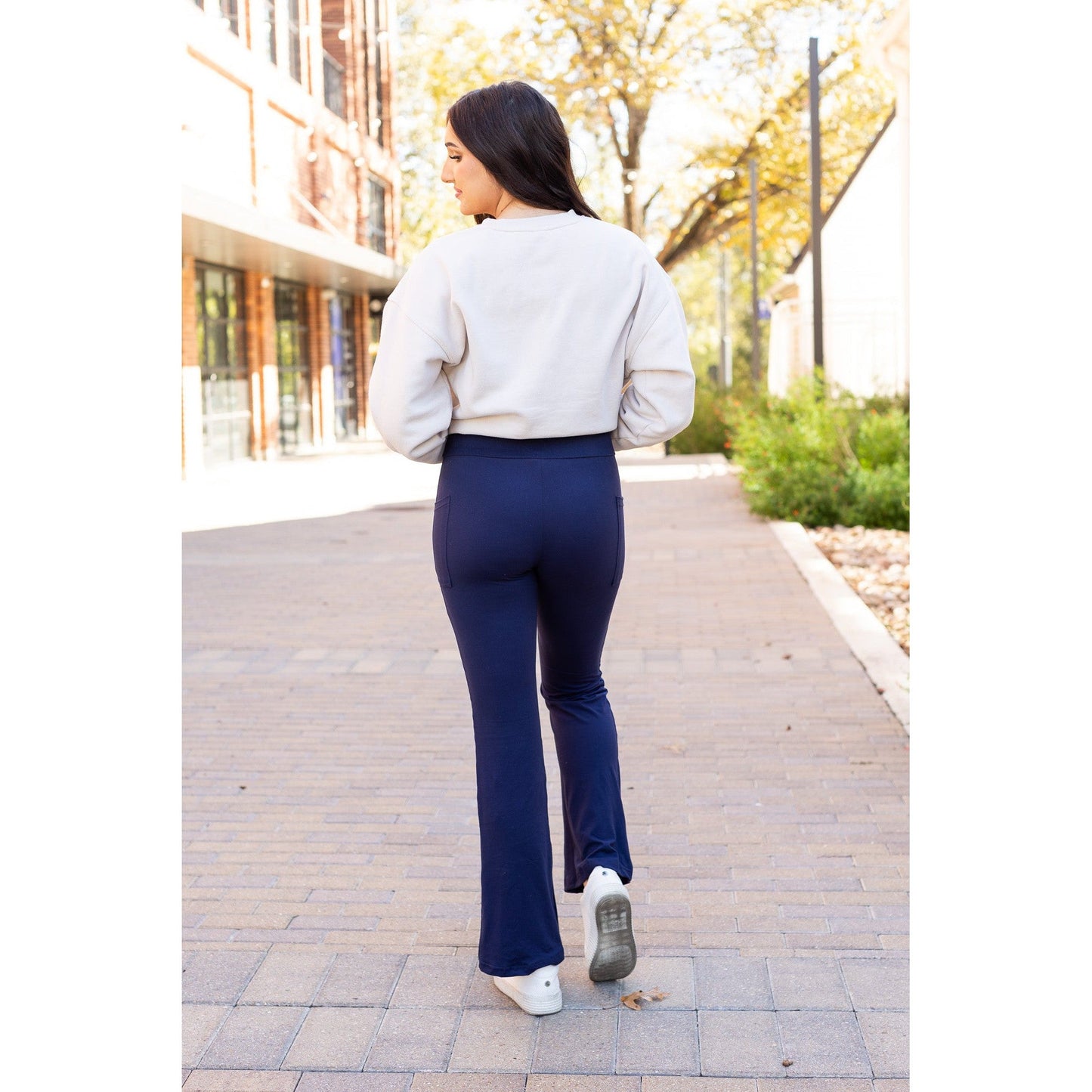 Ready to Ship  | The Mila - 30"  NAVY Bootcut Leggings with Pockets Round 3