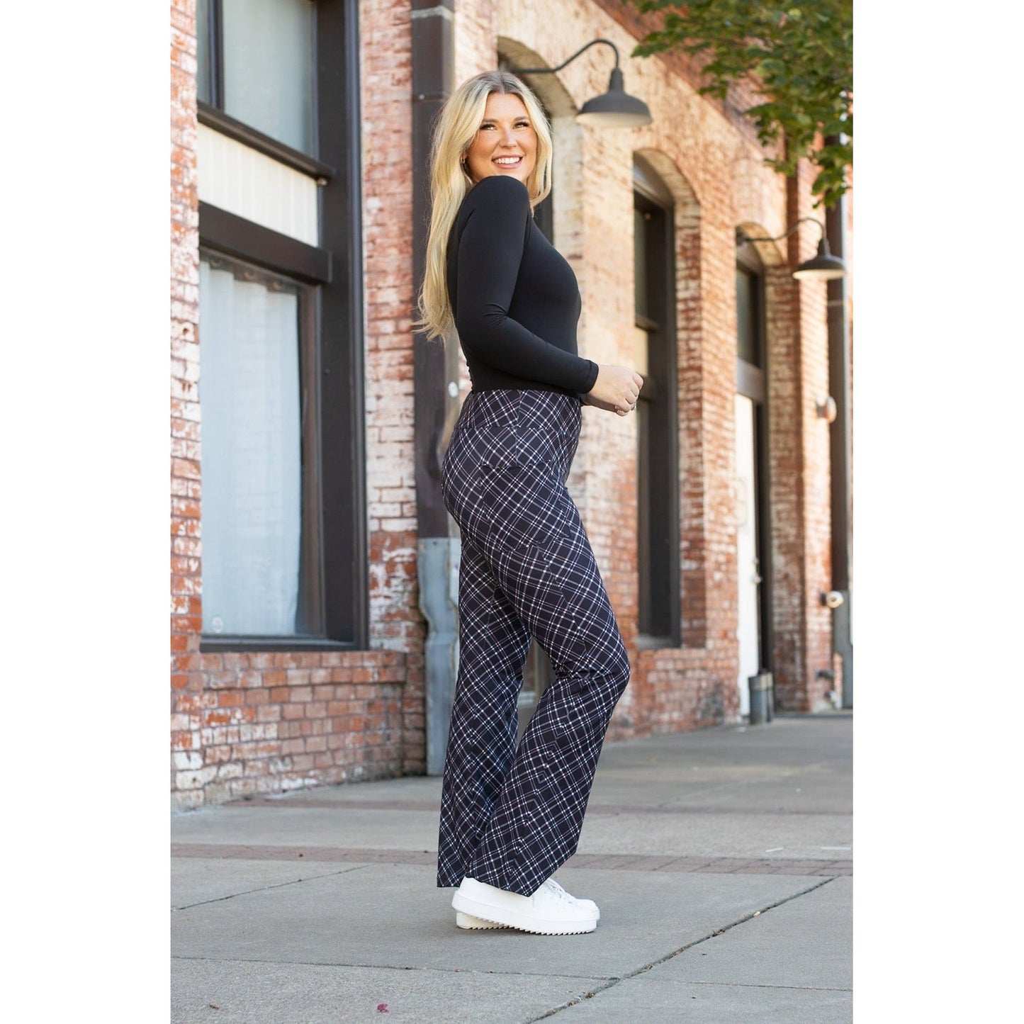 *Ready to Ship | The Jennifer 30" Plaid Bootcut Leggings