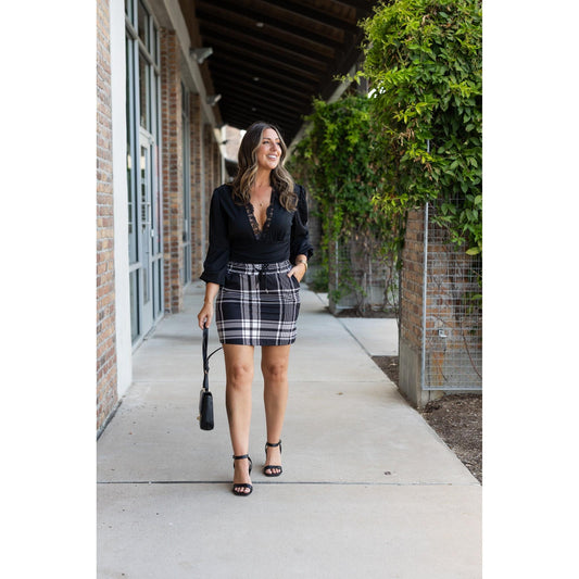 Ready to Ship  | The Amelia - Black And White Plaid Jogger Skirt