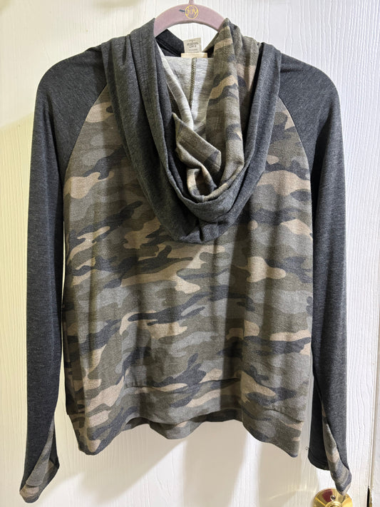 Lovely Melody Camo Asymmetrical Zip Pullover Size S