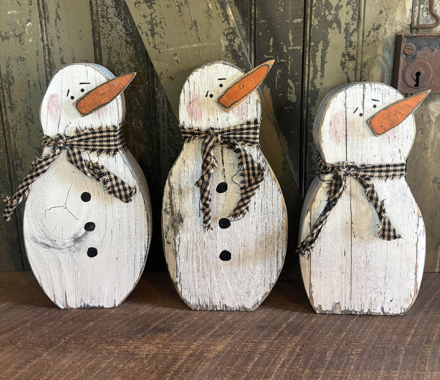 Chunky Wooden Snowmen