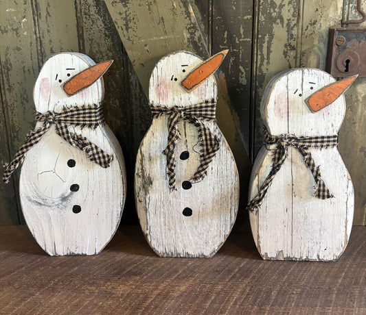 Chunky Wooden Snowmen