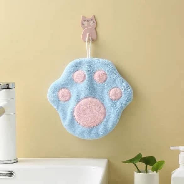 Paw-mazing hand towel