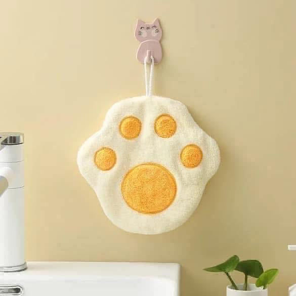 Paw-mazing hand towel