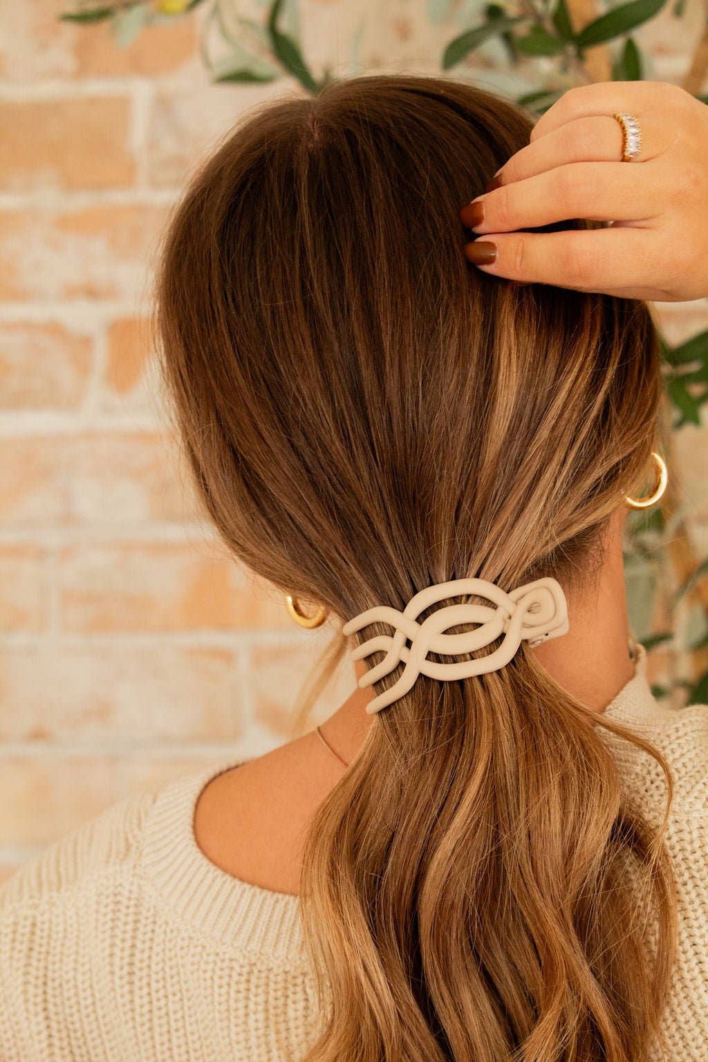Overlapping Flat Claw Clip